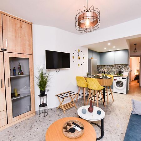 Comfy Dots Apartment Larissa Ngoại thất bức ảnh