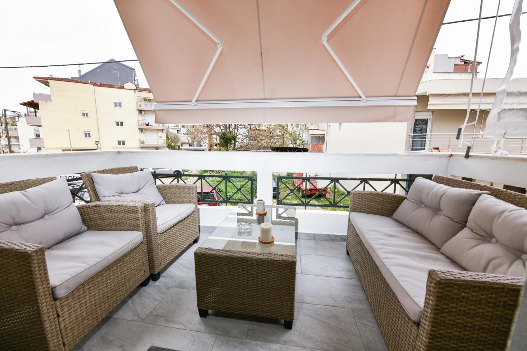 Comfy Dots Apartment Larissa Ngoại thất bức ảnh